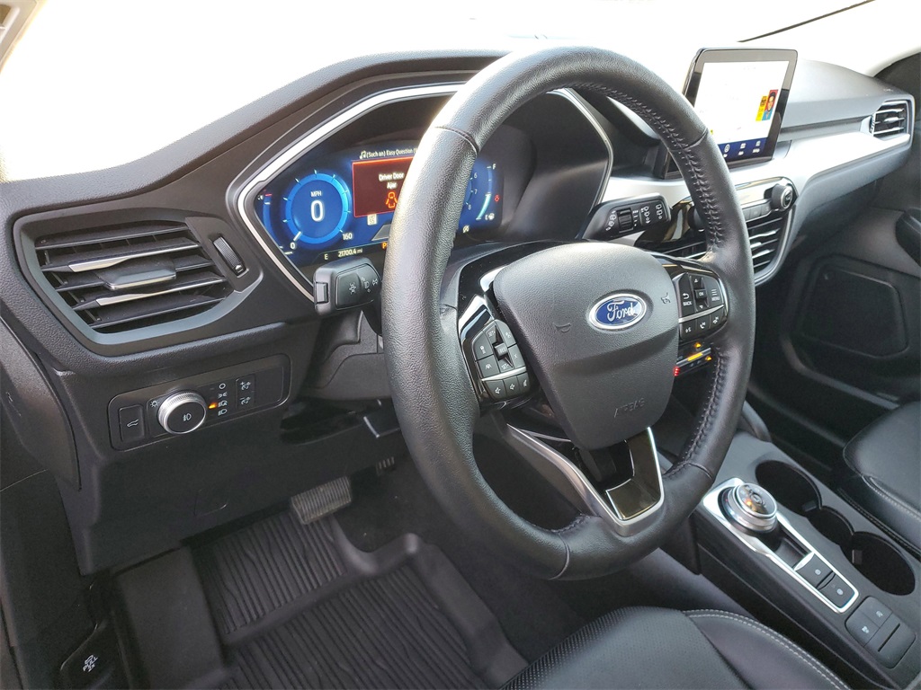 2021 Ford Escape SEL photo 3