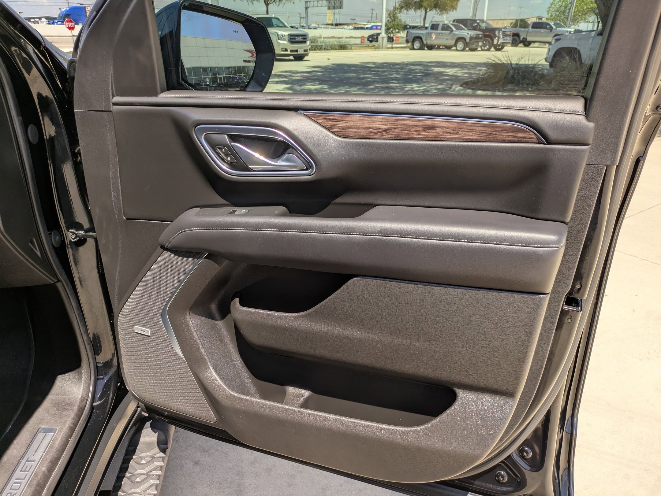 2021 Chevrolet Tahoe Z71 photo 29