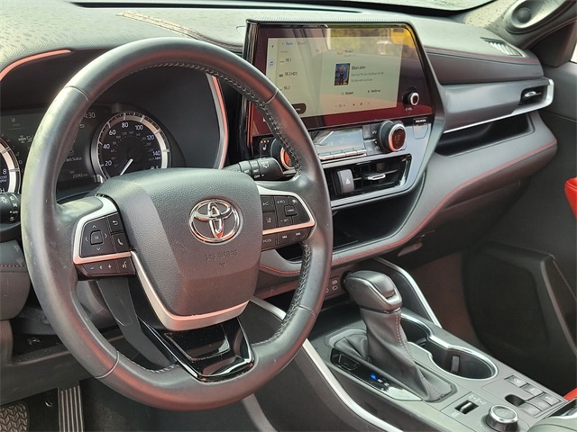 2023 Toyota Highlander XSE photo 7