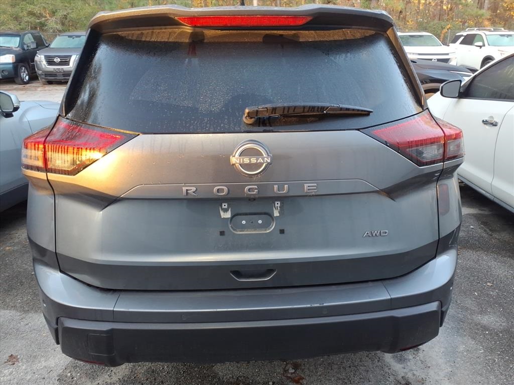2024 Nissan Rogue S photo 3