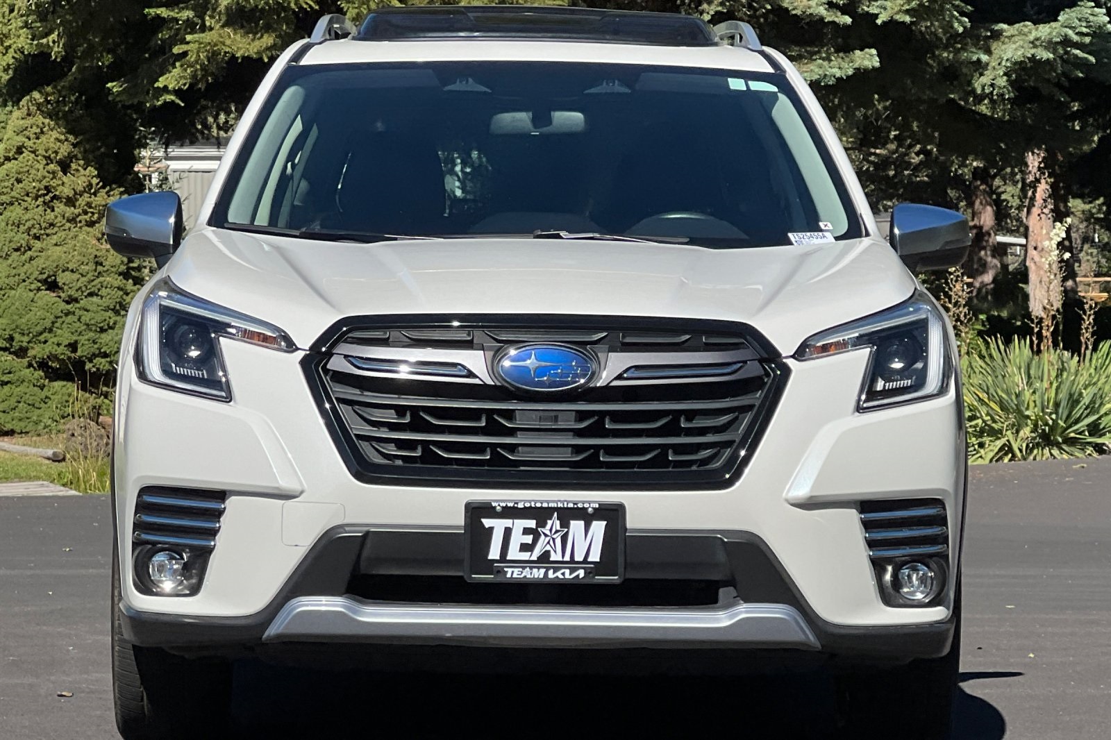2023 Subaru Forester Touring photo 9