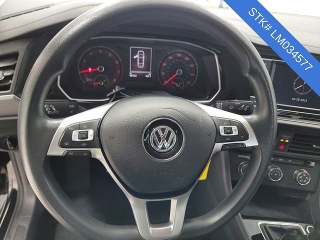 2020 Volkswagen Jetta S R-Line photo 3