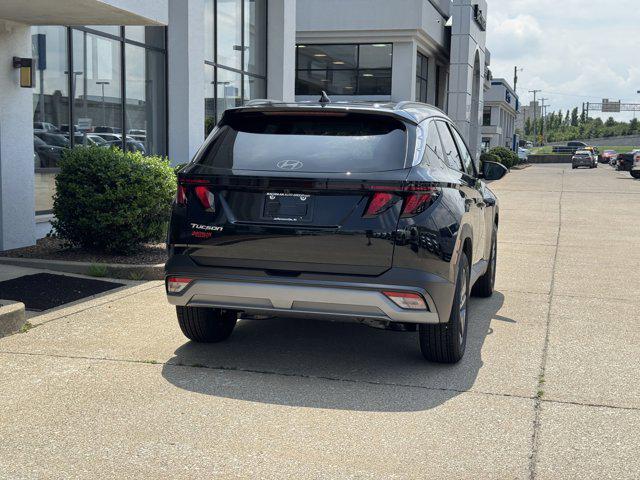 2025 Hyundai Tucson SEL photo 3