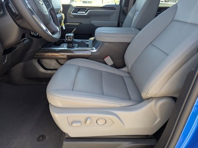 2025 Chevrolet Silverado 1500 LT photo 12