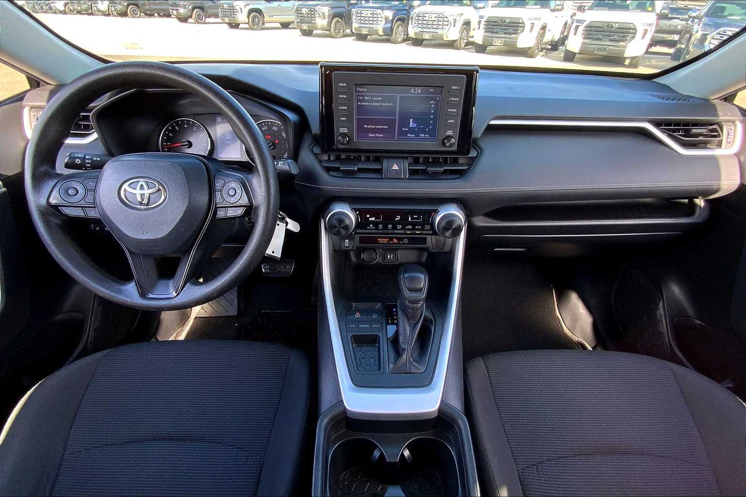 2019 Toyota RAV4 LE photo 14