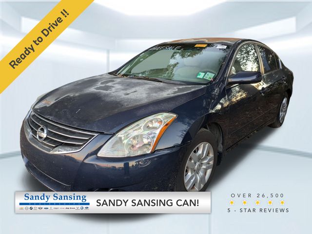 2010 Nissan Altima S's photo