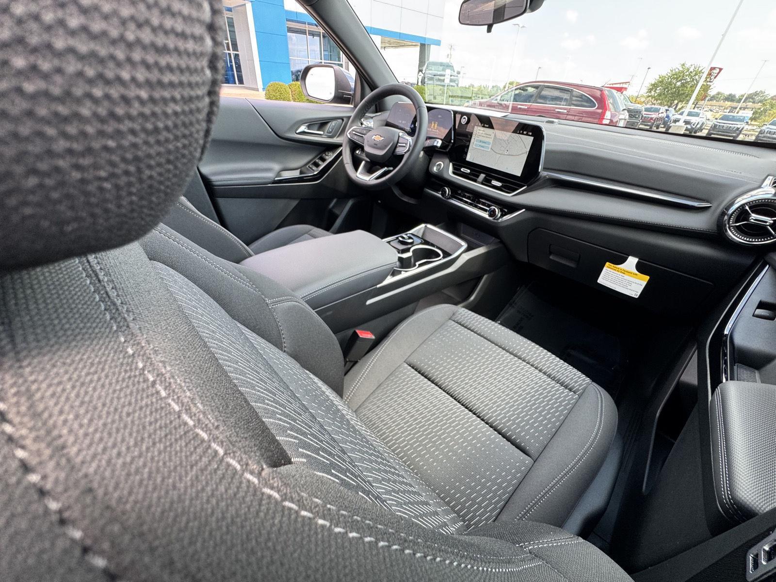 2026 Chevrolet Equinox LT photo 36