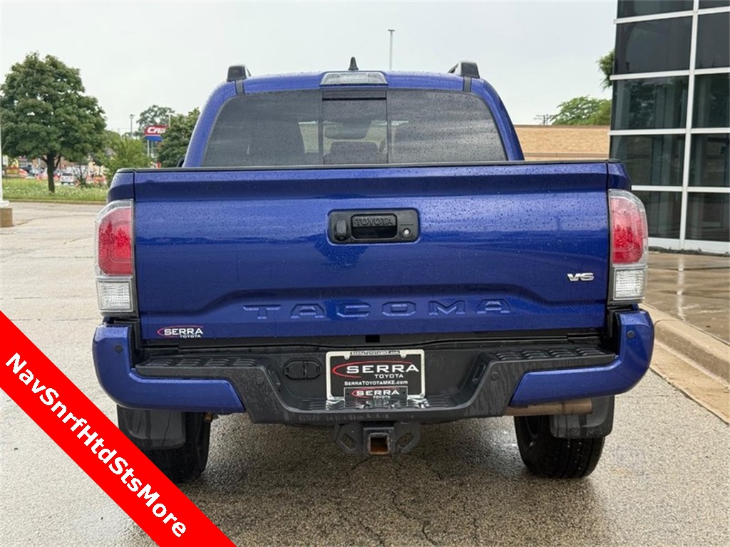 2022 Toyota Tacoma TRD Off-Road photo 3