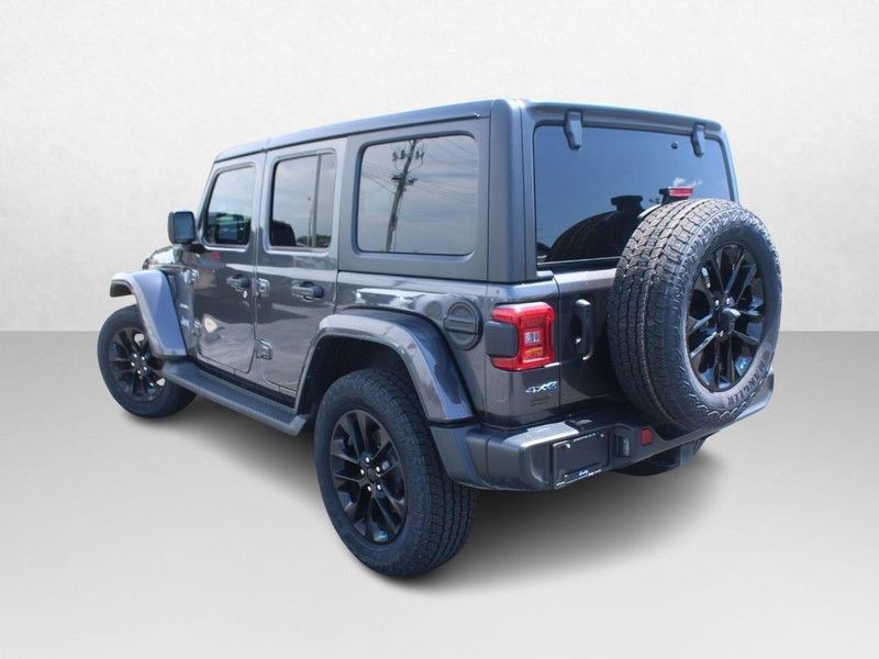2022 Jeep Wrangler Unlimited Sahara 4xe photo 5