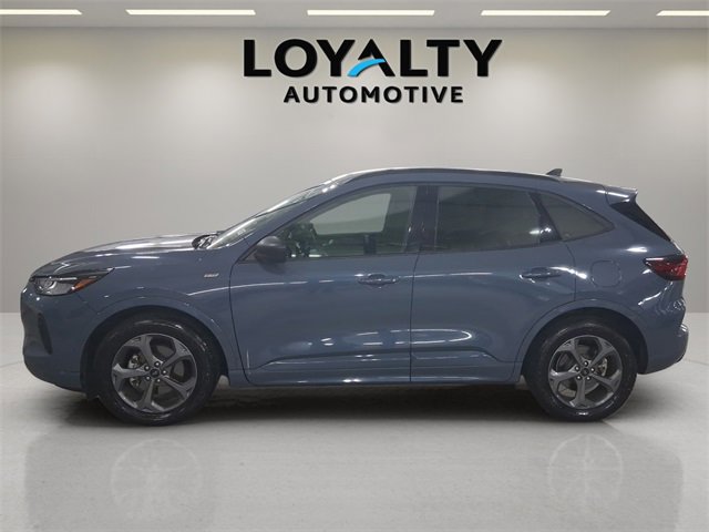 2024 Ford Escape ST-Line photo 2