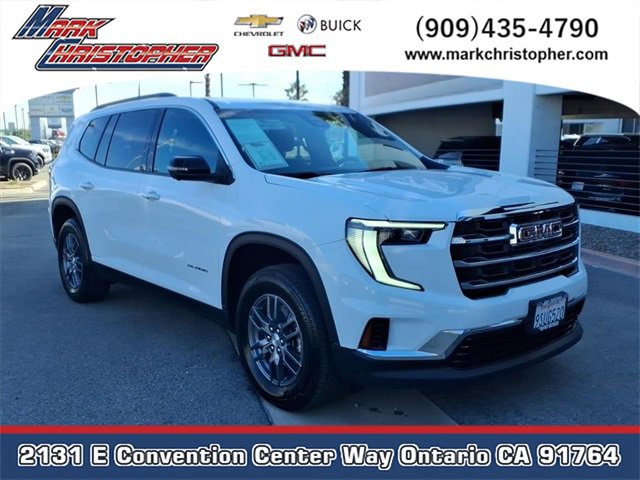 2025 GMC Acadia Elevation's photo