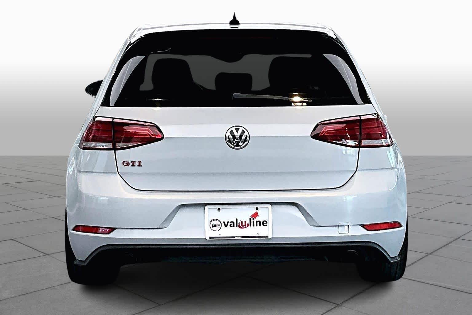 2021 Volkswagen Golf GTI SE Autobahn photo 4