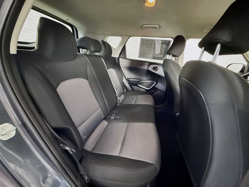 2021 Kia Soul LX photo 24