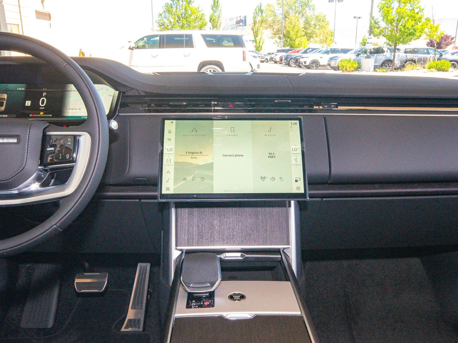 2025 Land Rover Range Rover SE photo 19