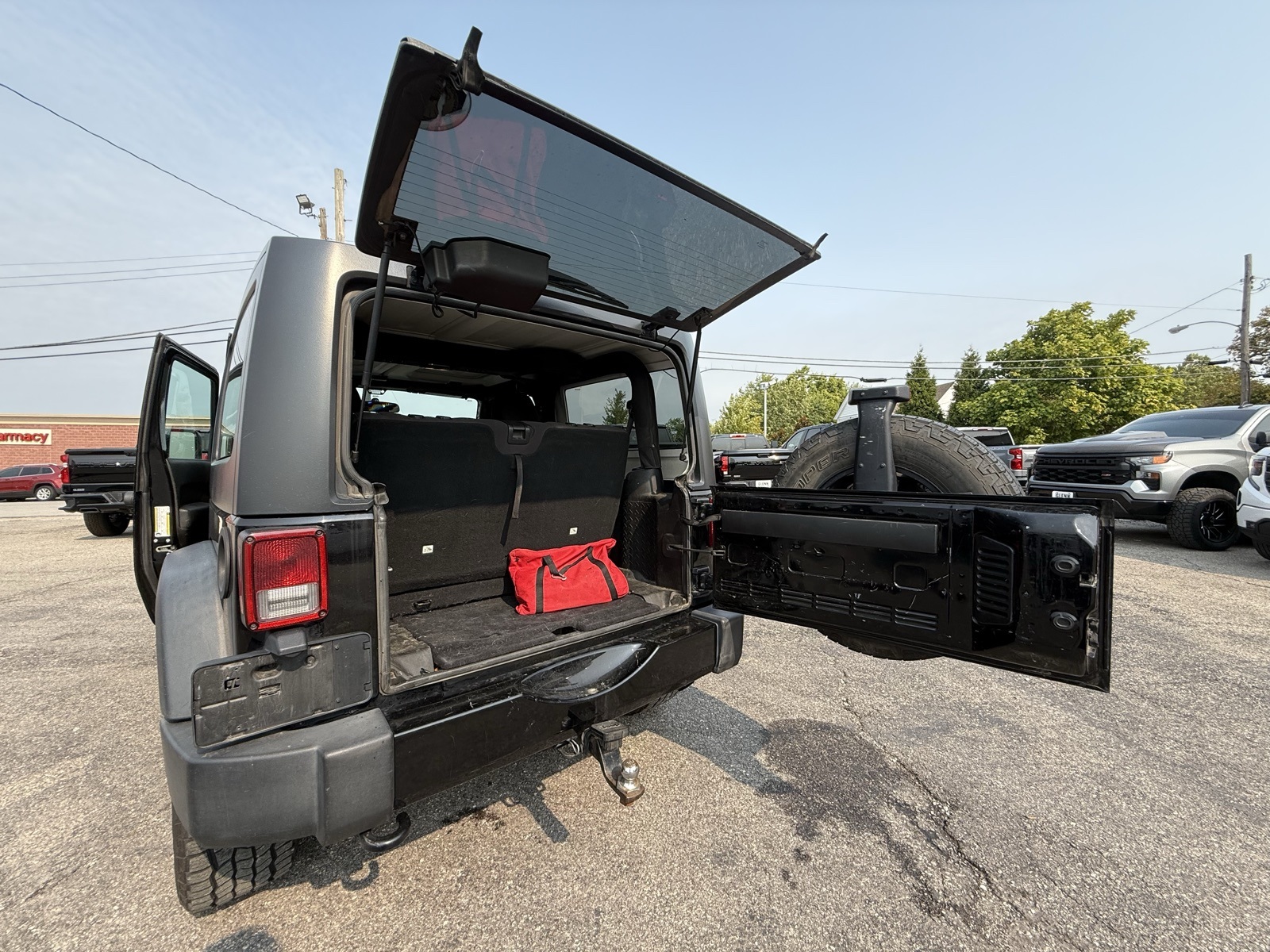 2018 Jeep Wrangler Willys Wheeler photo 18