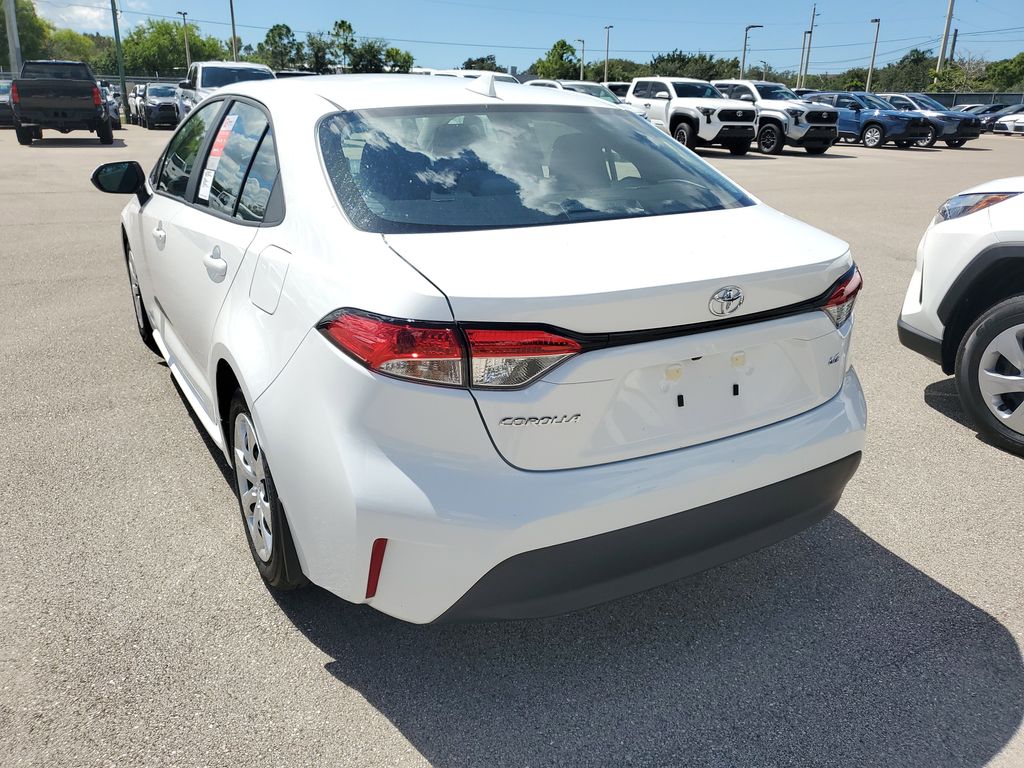 2026 Toyota Corolla LE photo 7