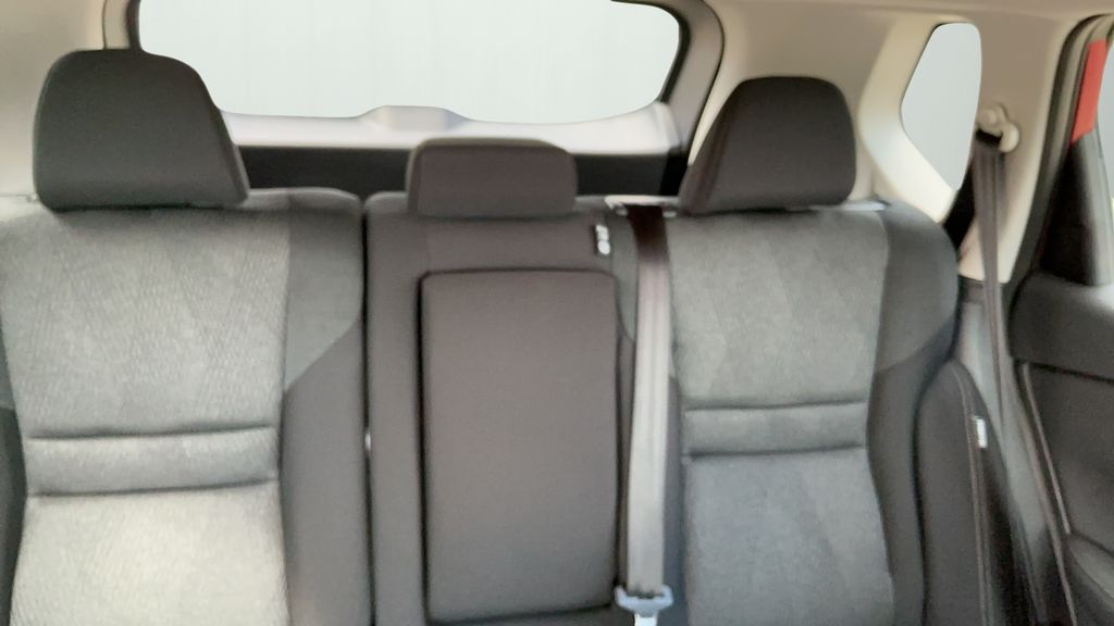 2026 Nissan Rogue SV photo 18