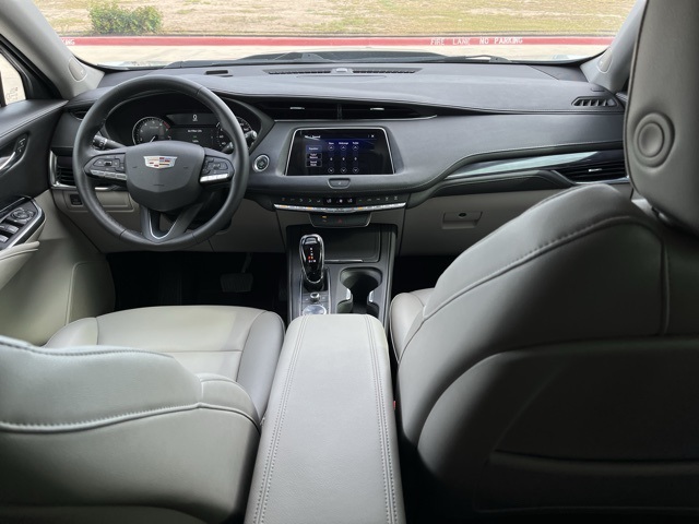 2023 Cadillac XT4 Luxury photo 11