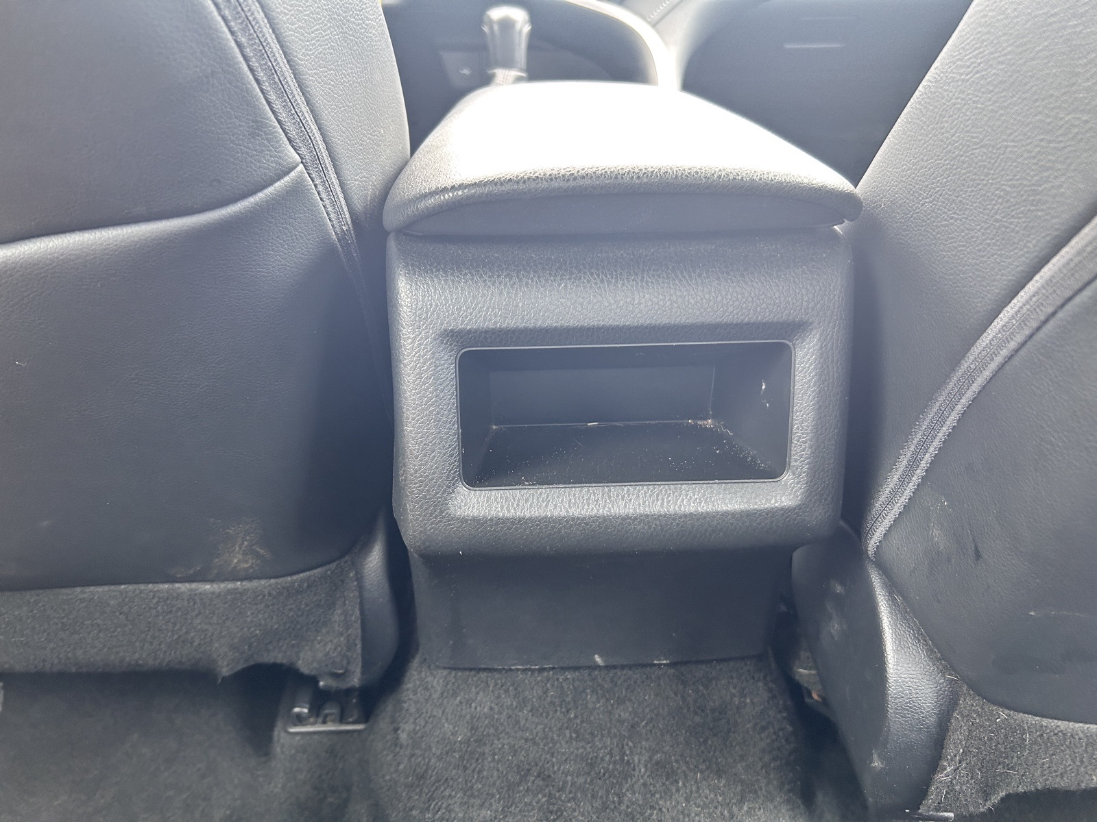 2022 Toyota Camry SE photo 13