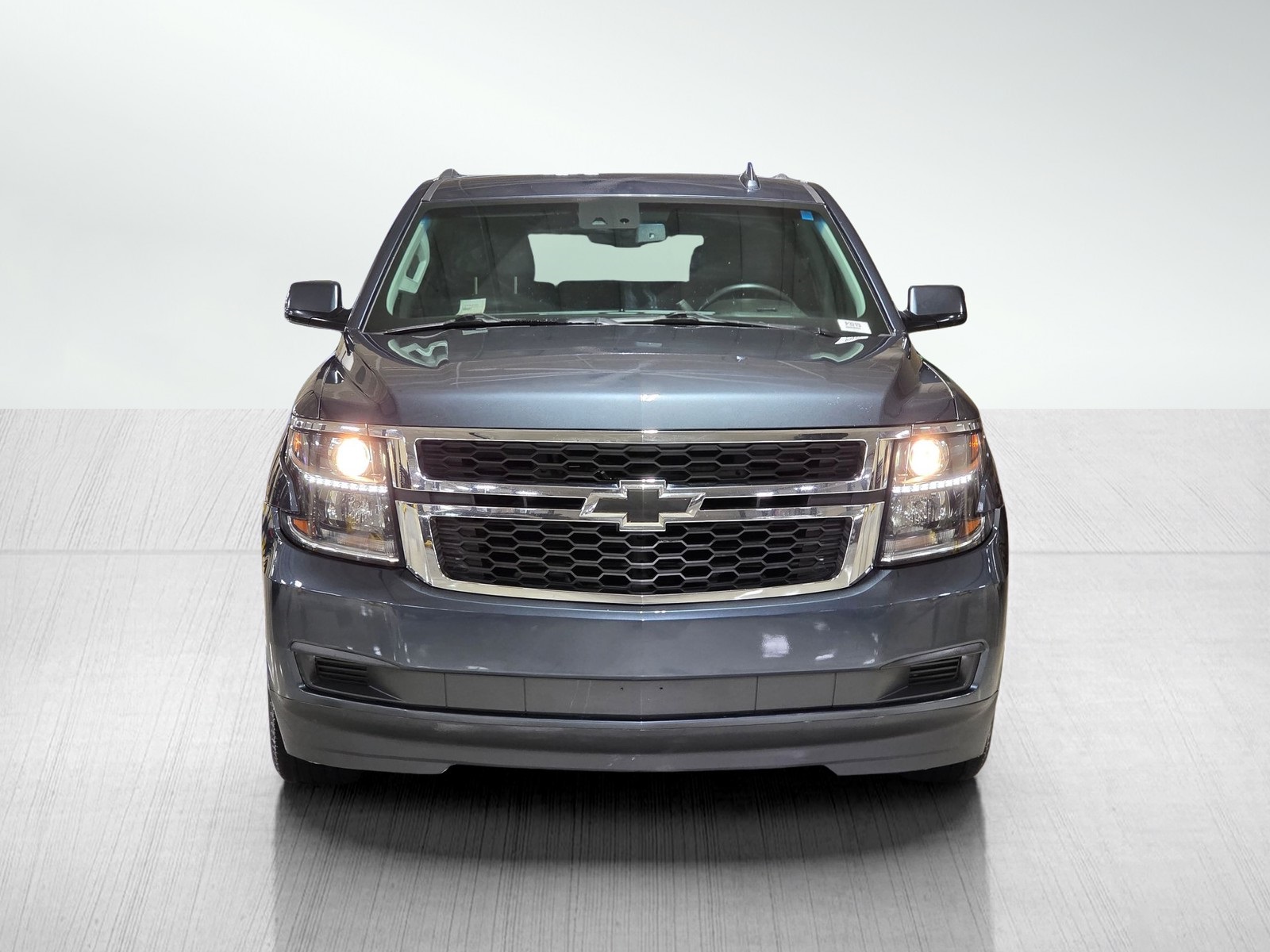 2020 Chevrolet Tahoe LT photo 2