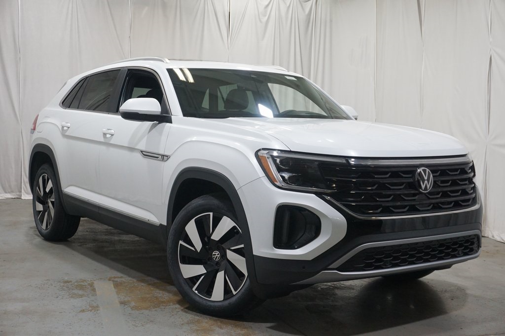 2025 Volkswagen Atlas Cross Sport SEL photo 3