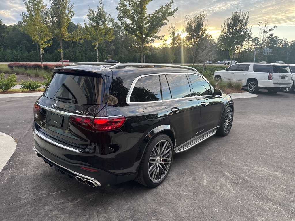 2024 Mercedes Benz GLS AMG 63 photo 3