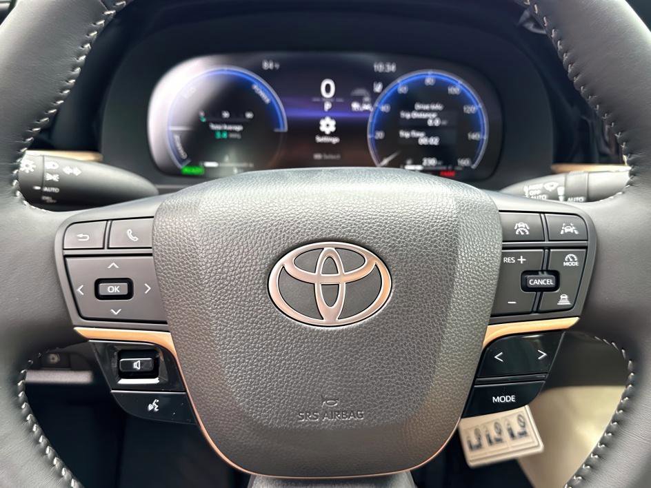 2026 Toyota Crown Limited photo 14