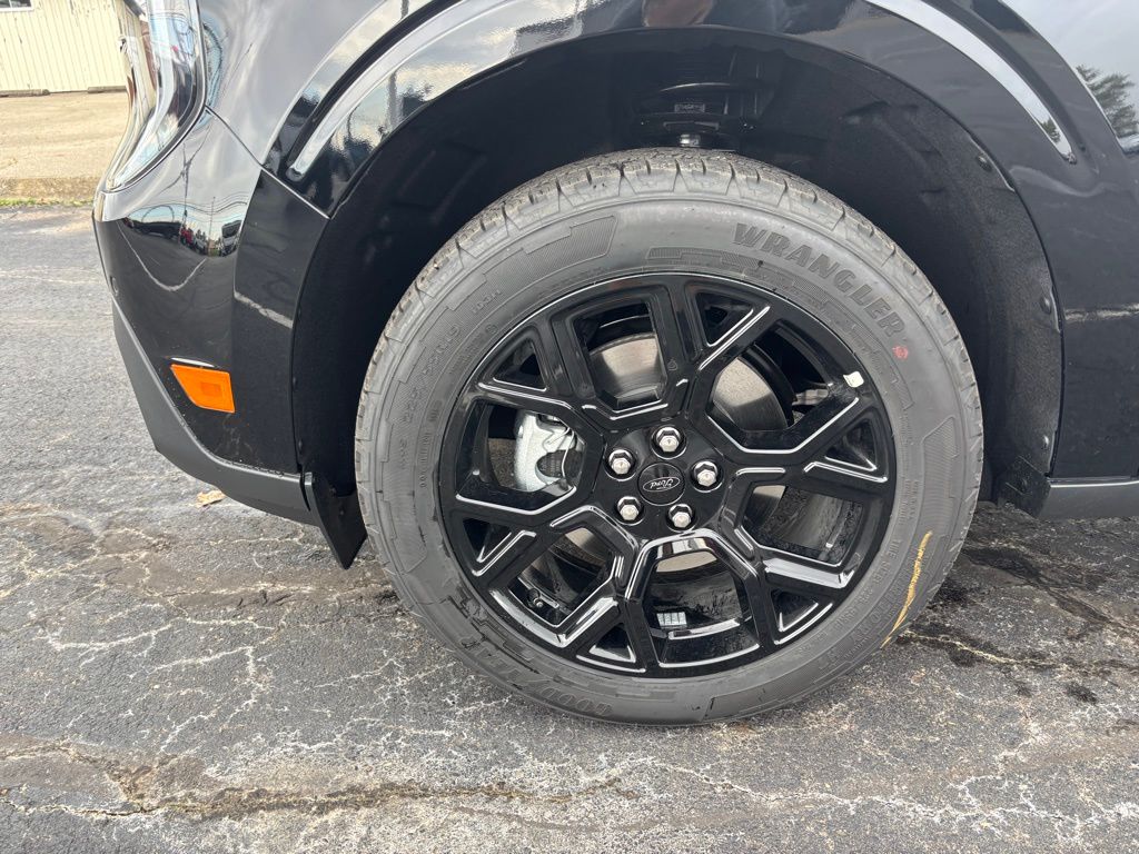 2025 Ford Maverick Lariat photo 9