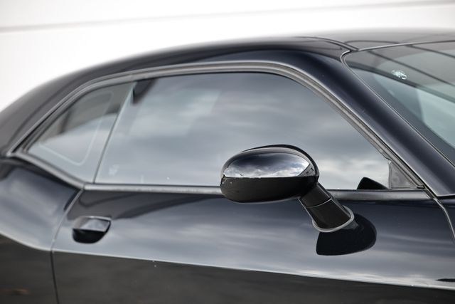 2021 Dodge Challenger SXT photo 4