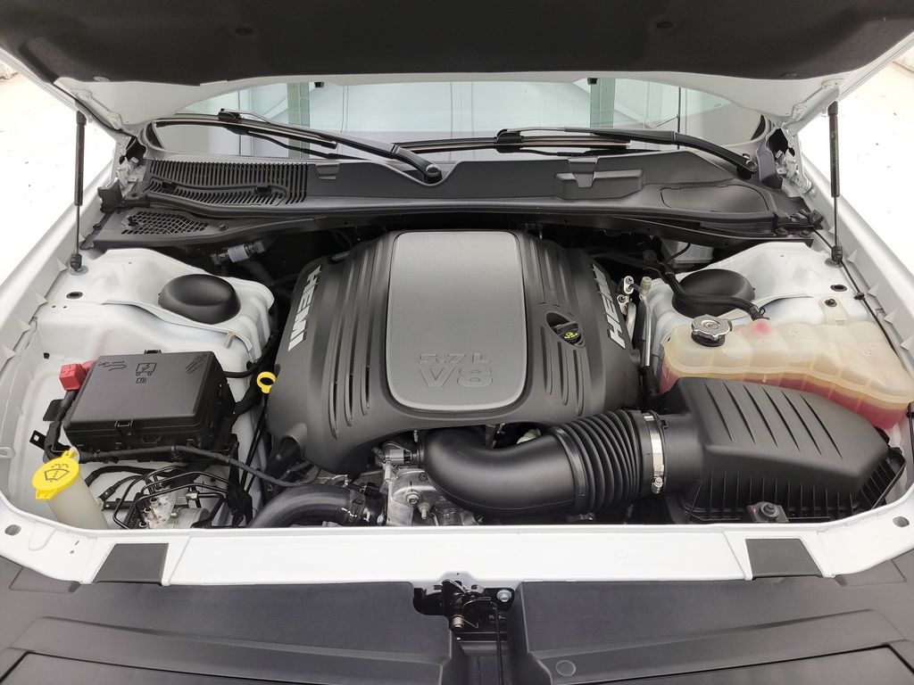 2023 Dodge Challenger R/T photo 26