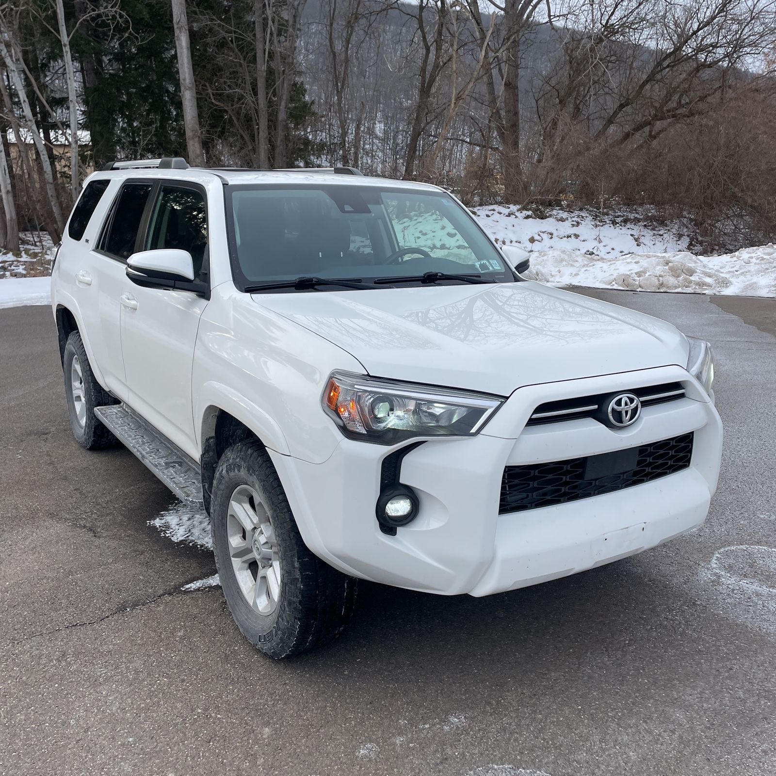 2021 Toyota 4Runner SR5 Premium's photo