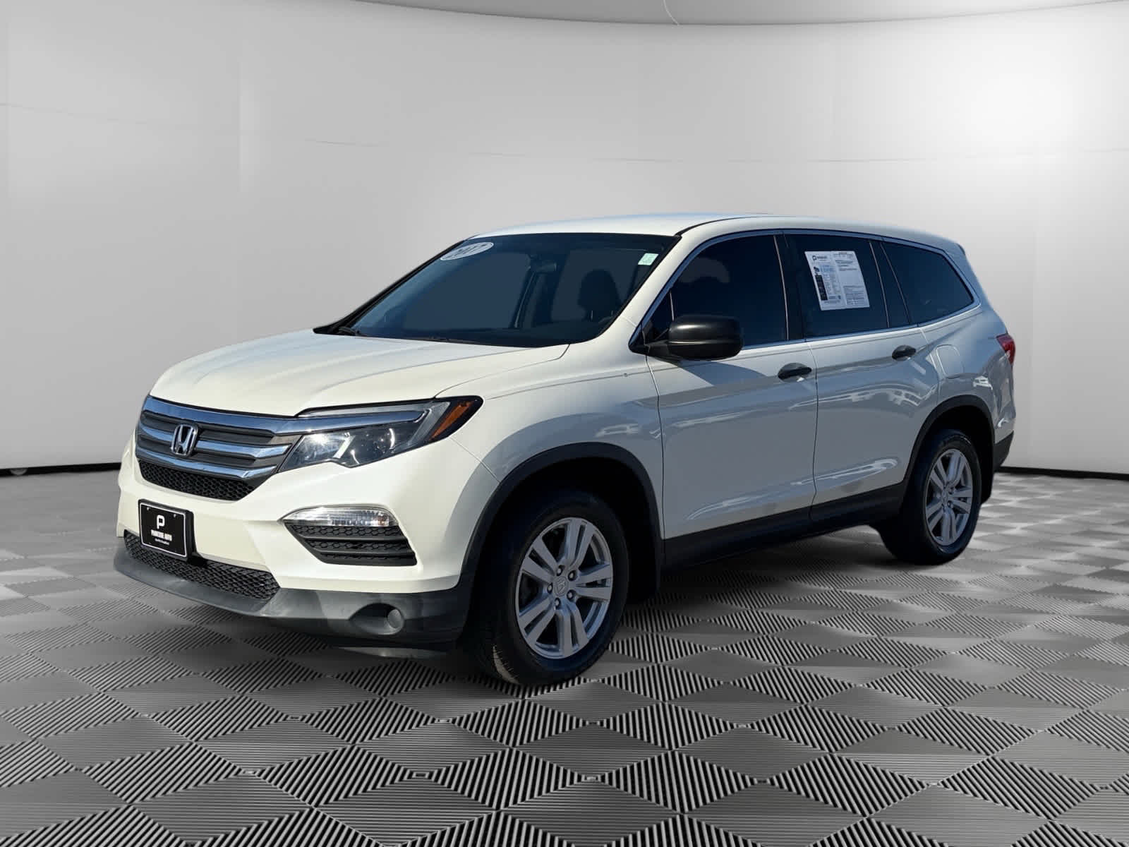 2017 Honda Pilot LX's photo