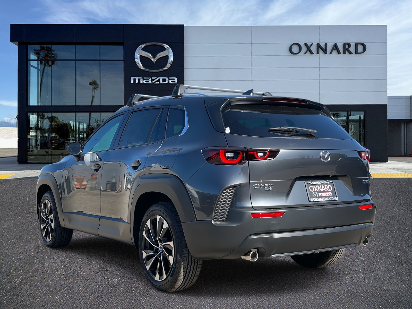 2025 Mazda CX-50 Premium Plus photo 4