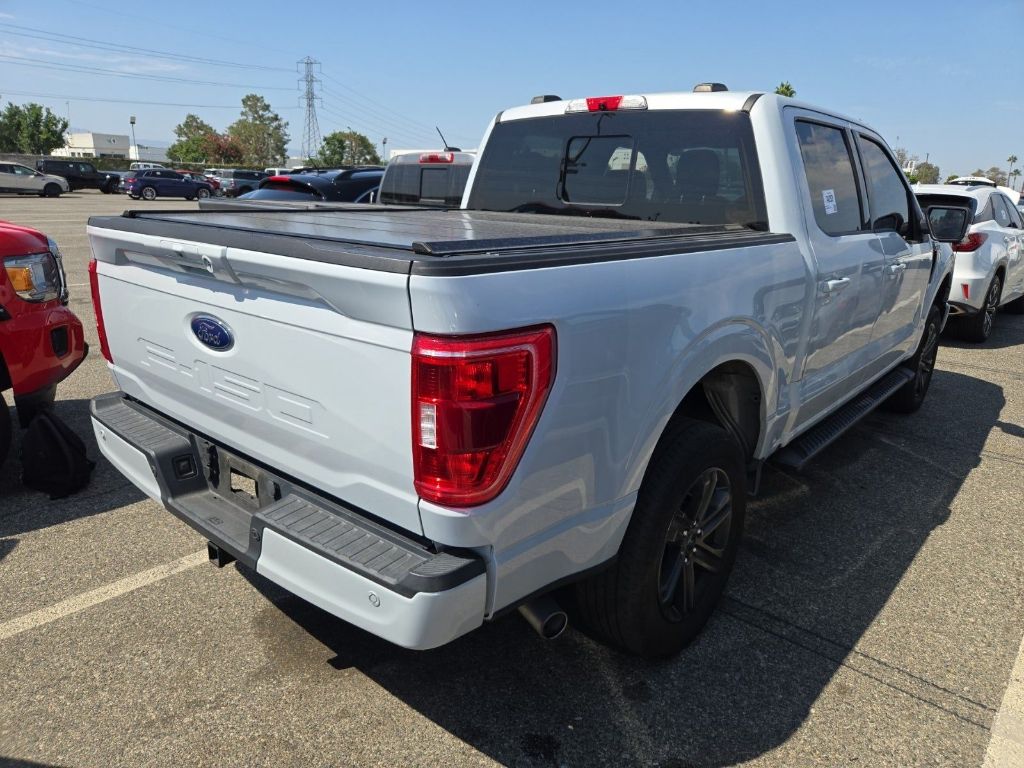 2022 Ford F-150 XLT photo 2