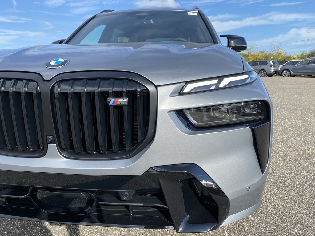 2026 Bmw X7 M60i photo 3