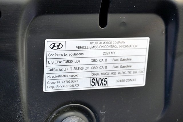 Used 2023 Black Hyundai SE image 31