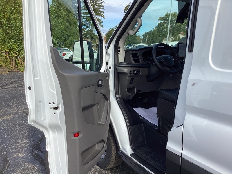 2024 Ford Transit photo 21