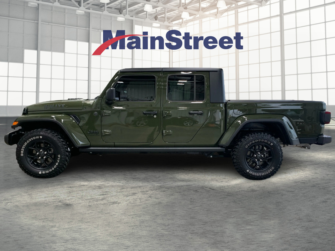 2024 Jeep Gladiator Willys photo 2