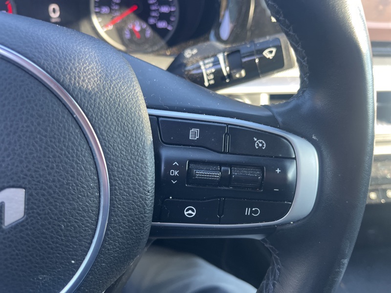 2022 Kia K5 GT-Line photo 17
