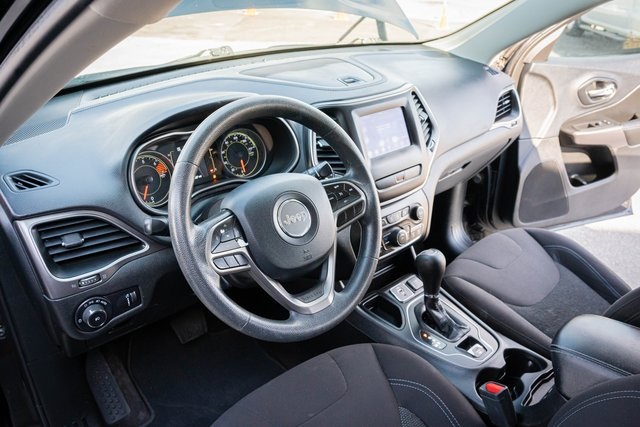 2019 Jeep Cherokee Latitude photo 15