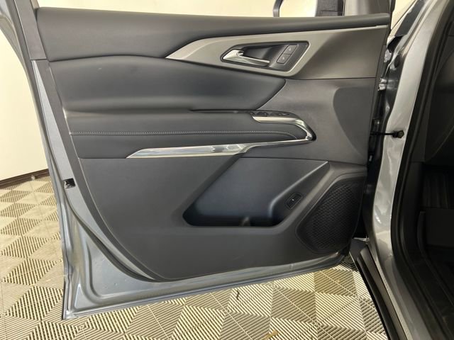 2026 Chevrolet Traverse photo 7