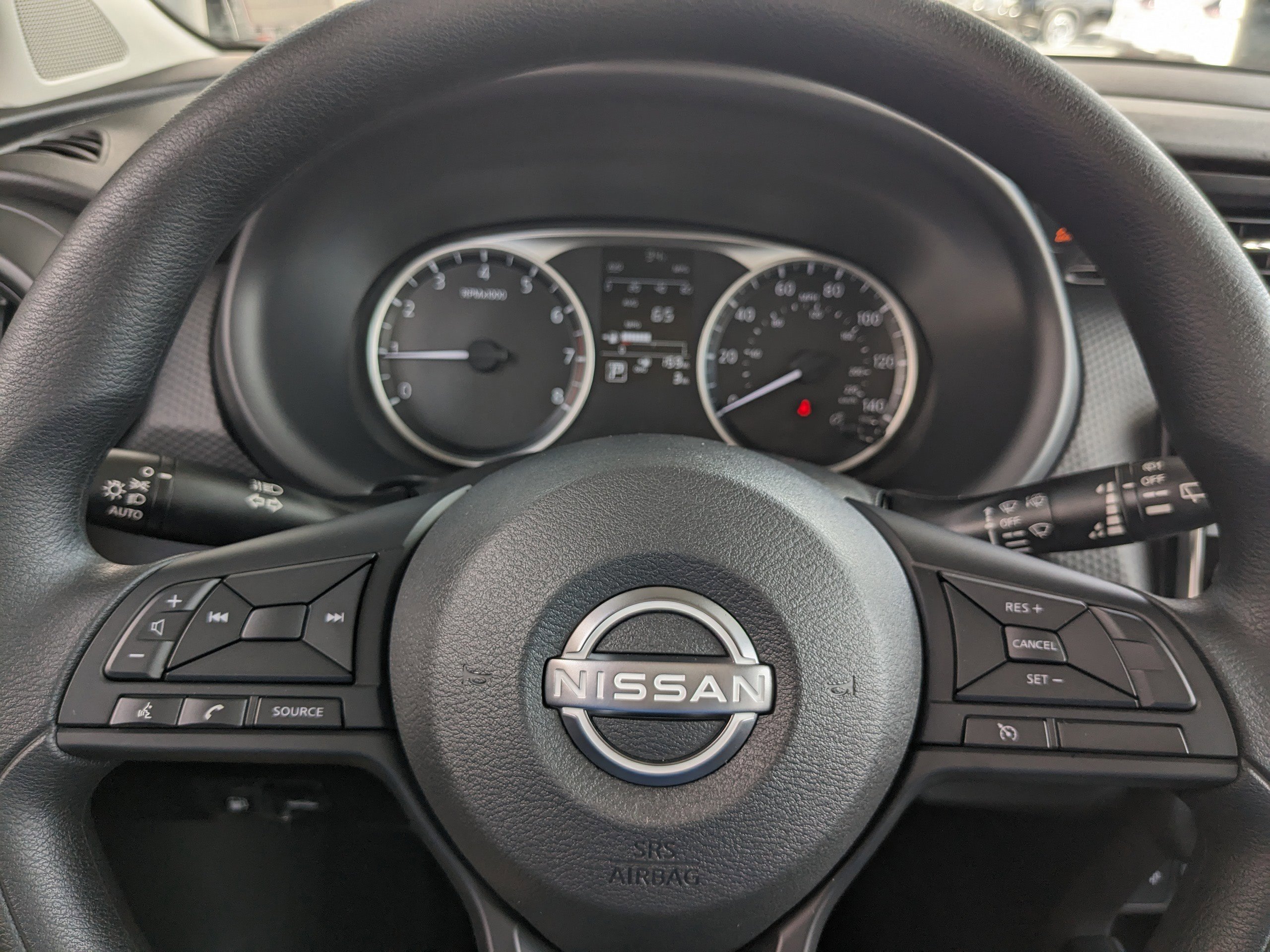 2025 Nissan Kicks Play S photo 20