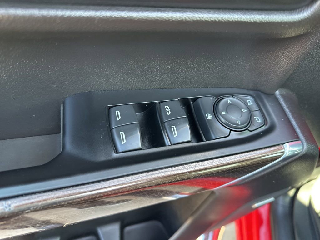 2020 Chevrolet Silverado 1500 RST photo 7