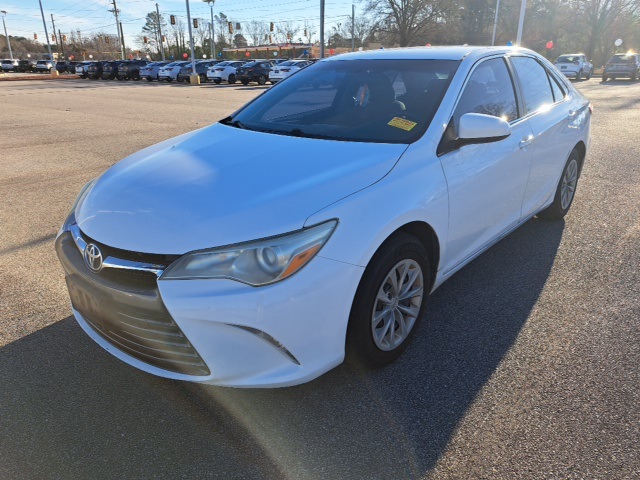 Used 2015 Toyota Camry LE with VIN 4T1BF1FK1FU026898 for sale in Florence, SC