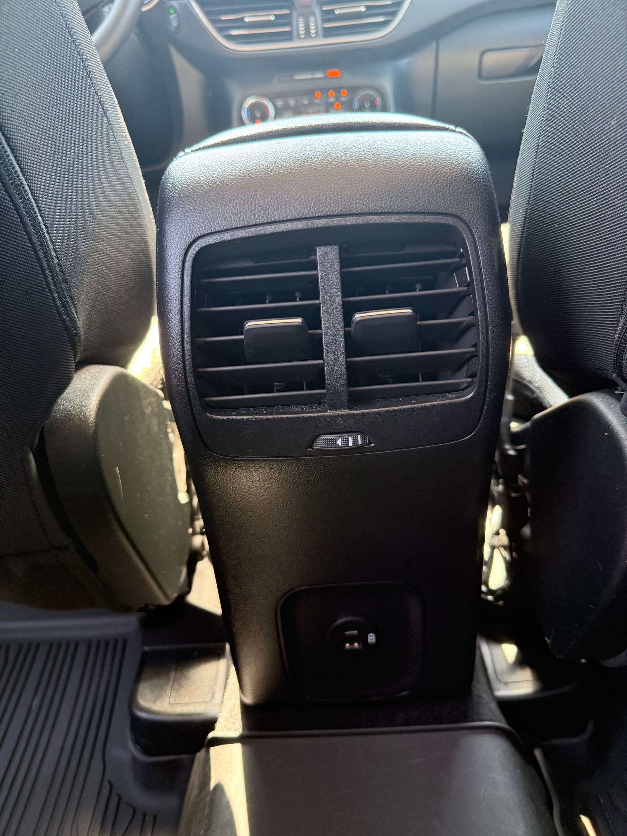 2022 Ford Escape SE photo 21