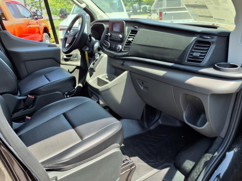 2024 Ford Transit photo 8