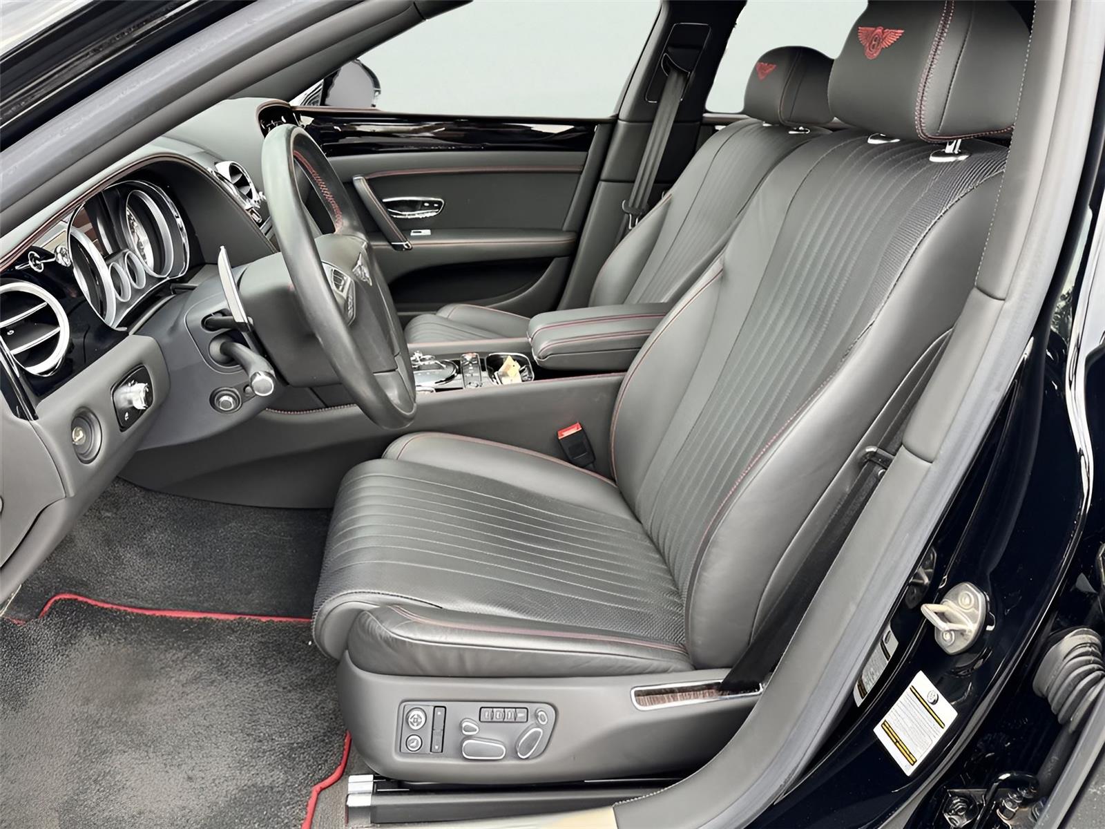 2018 Bentley Flying Spur V8 S photo 8