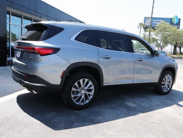 2025 Buick Enclave Preferred photo 8