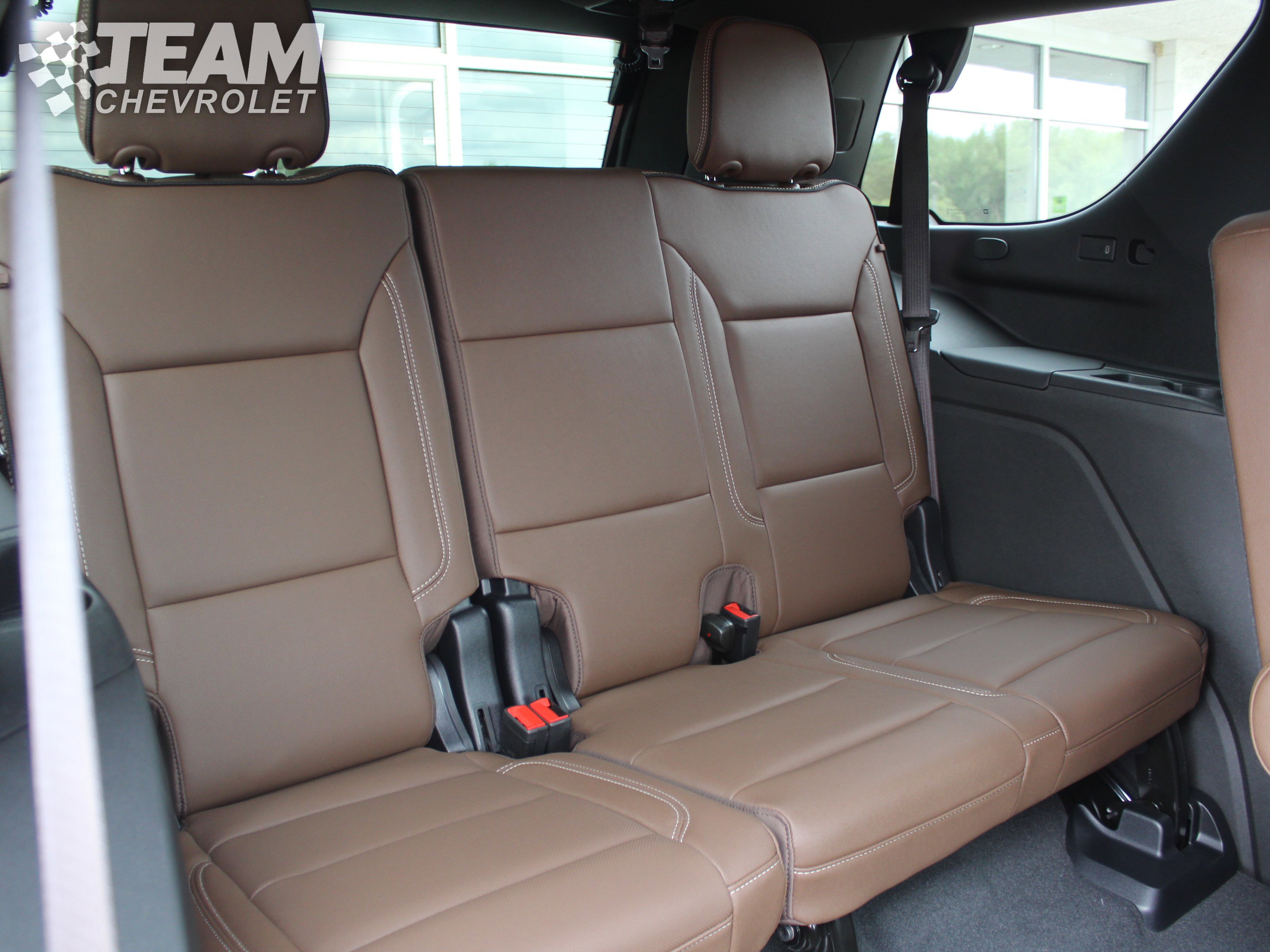 2025 Chevrolet Tahoe High Country photo 15