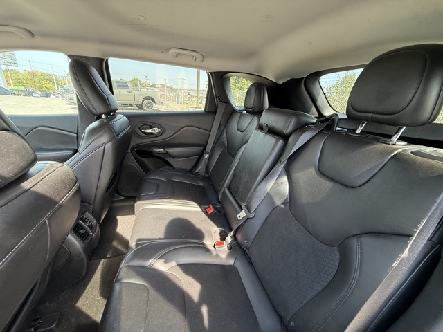 2019 Jeep Cherokee Altitude photo 25